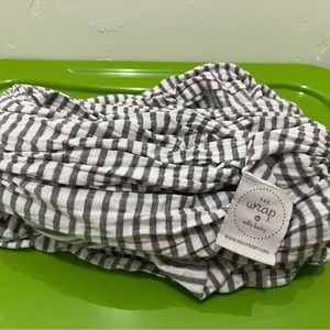 Solly Baby “The Wrap” Grey and White Stripe